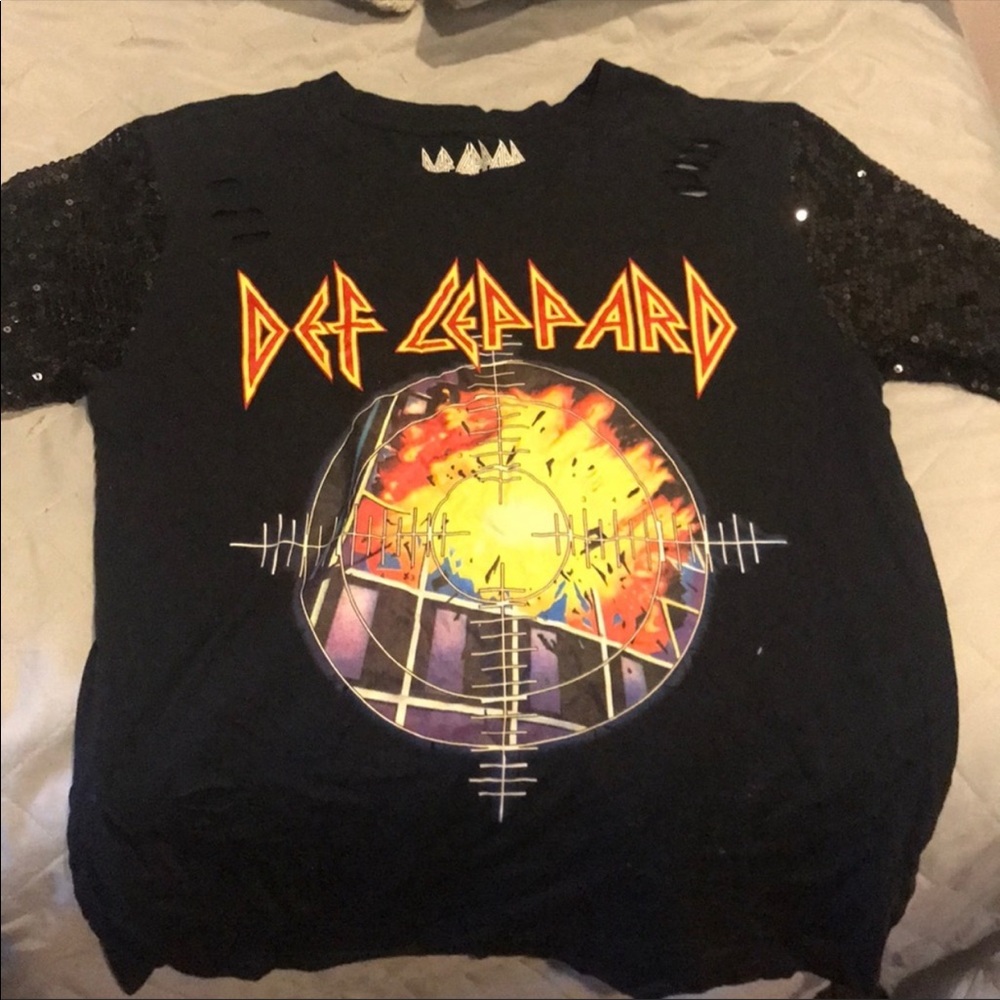 Sequin Sleeve Graphic Tee